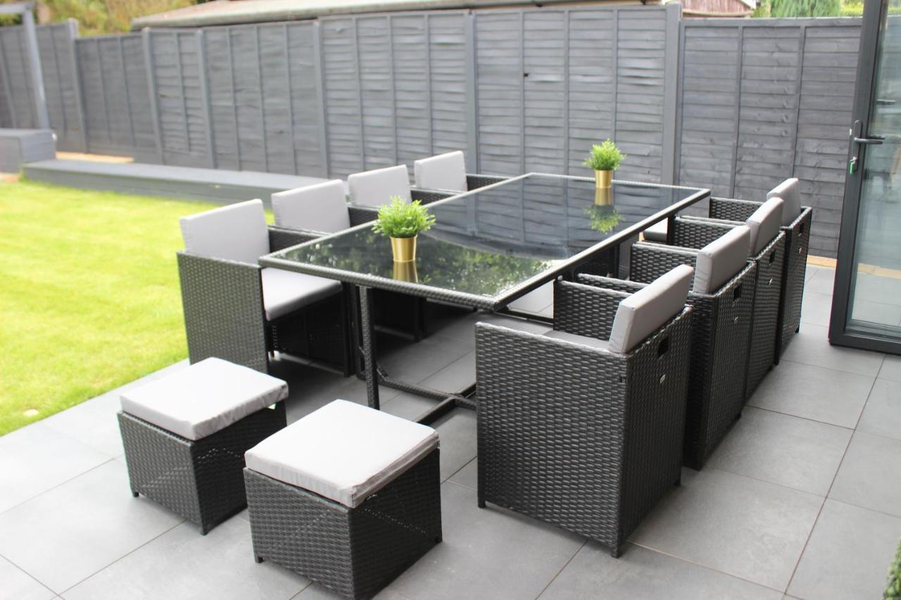 Modern Spacious House - Sleeps 16, Free Parking, Sun Terrace Nuneaton Buitenkant foto