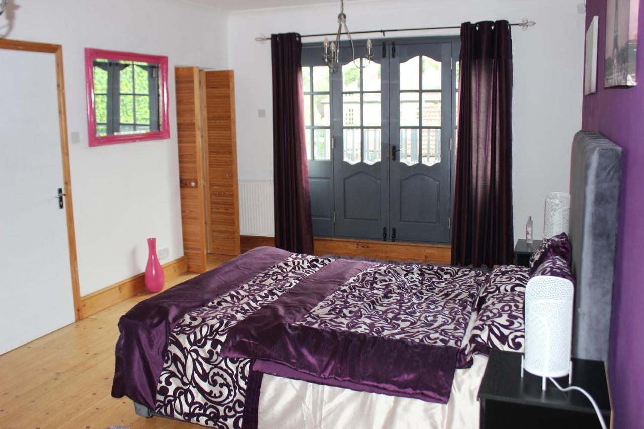 Modern Spacious House - Sleeps 16, Free Parking, Sun Terrace Nuneaton Buitenkant foto