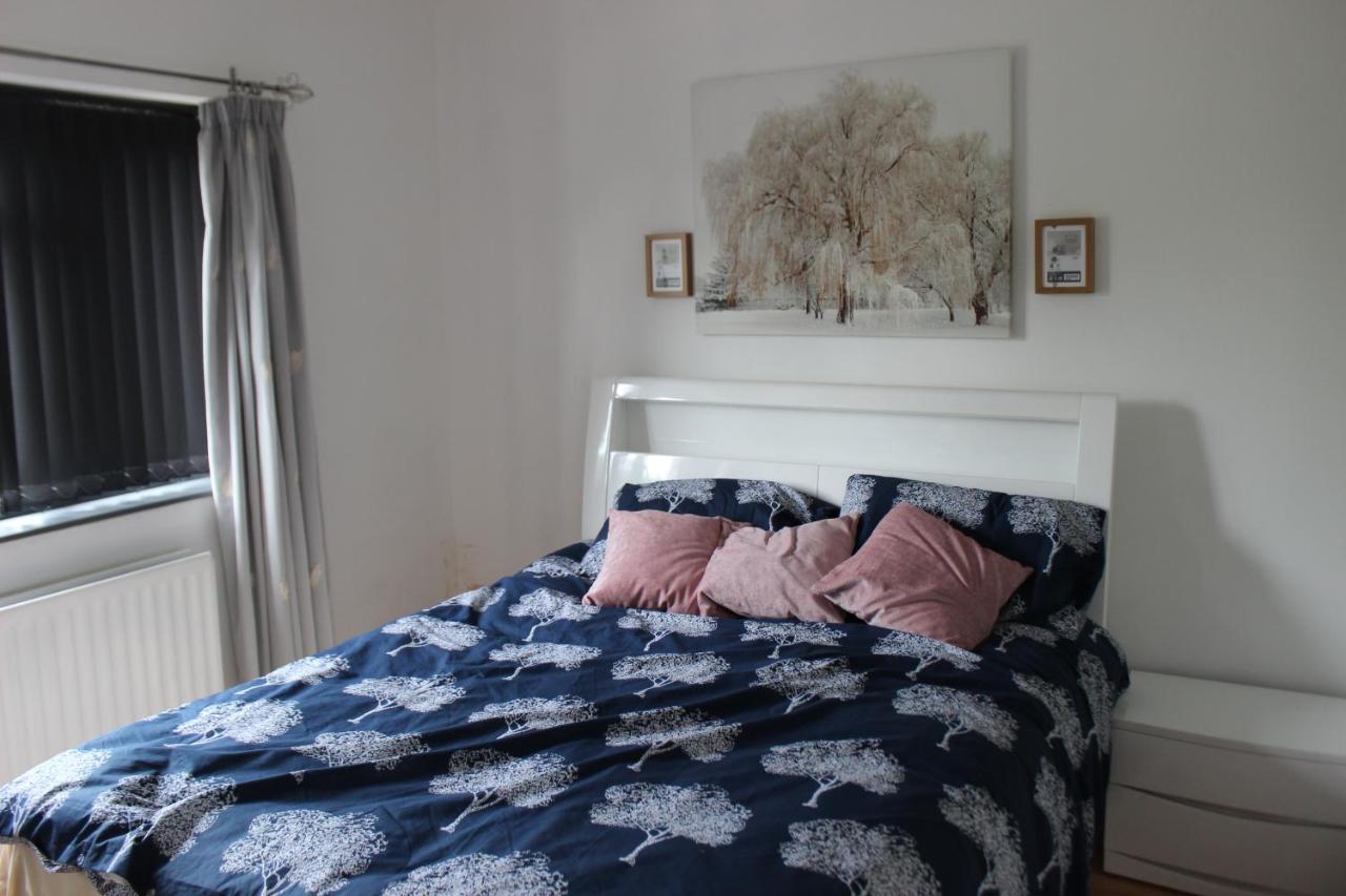 Modern Spacious House - Sleeps 16, Free Parking, Sun Terrace Nuneaton Buitenkant foto