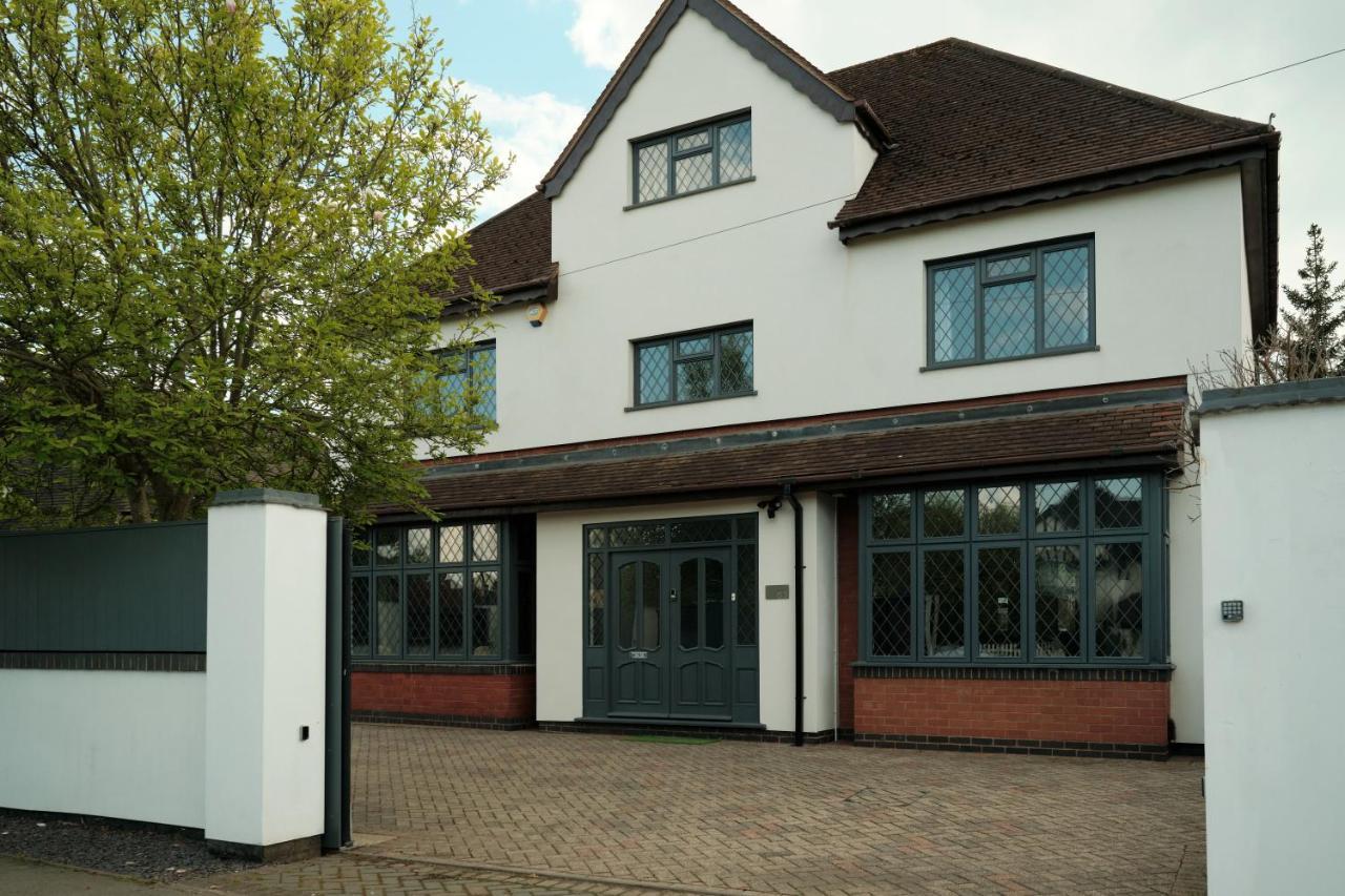 Modern Spacious House - Sleeps 16, Free Parking, Sun Terrace Nuneaton Buitenkant foto
