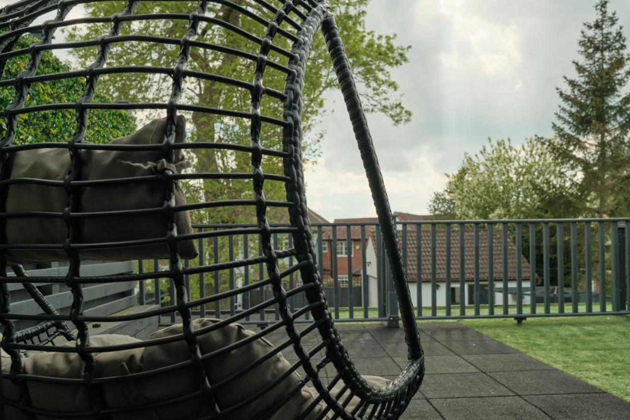 Modern Spacious House - Sleeps 16, Free Parking, Sun Terrace Nuneaton Buitenkant foto
