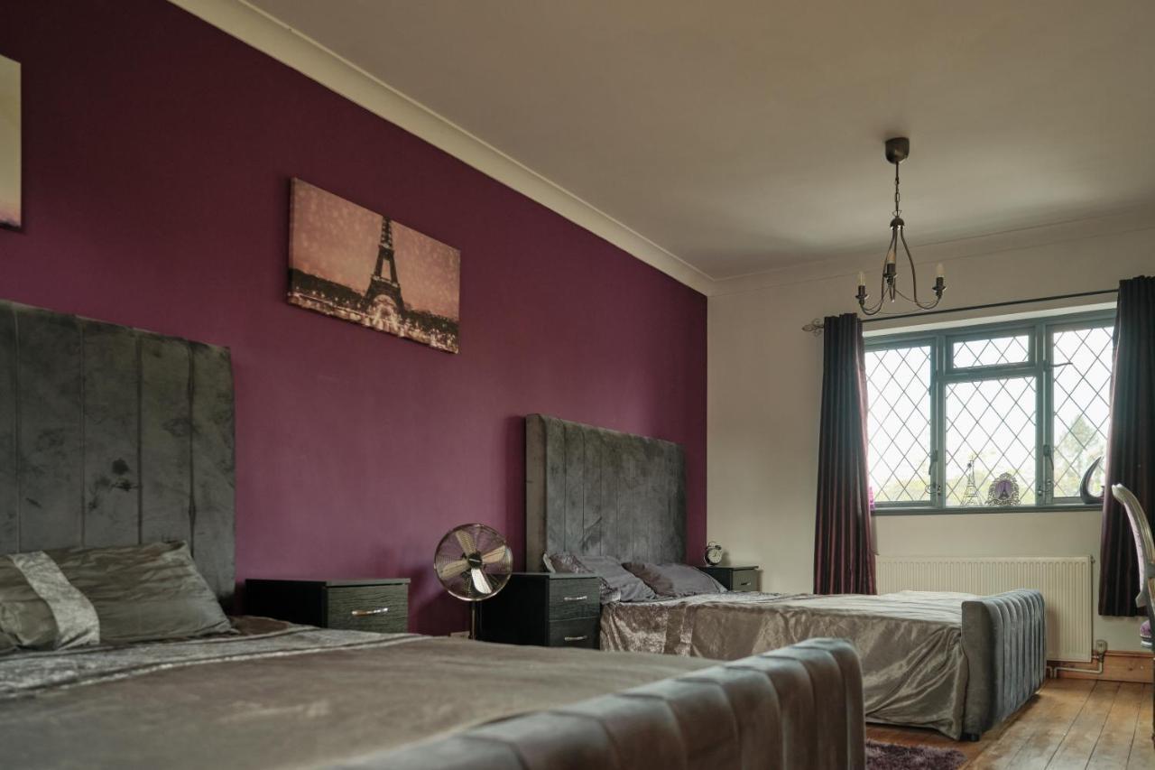 Modern Spacious House - Sleeps 16, Free Parking, Sun Terrace Nuneaton Buitenkant foto